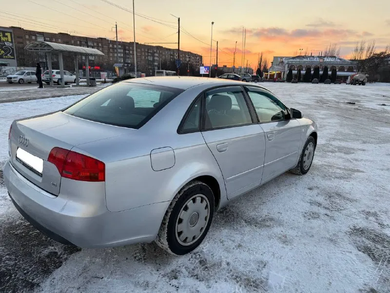 Audi a4 b7, 2004 г. пробег: 192 000 км двигатель: 1.6 л, бензиновый, атмосферный, без турбины коробка передач: механическая автомобиль в хорошем состоянии: - двигатель работает ровно, без посторонних шумов и ошибок - коробка передач переключается четко - ходовая часть без стуков - полностью обслужен, готов к эксплуатации без дополнительных вложений - пройден техосмотр, готов к постановке на учет в мрэо цена: 600 000 руб. город: донецк контакты: +7 949 371-08-26 (есть telegram) по запросу вышлем видеообзор автомобиля. 📲 tg: @oleg_bbb1 📞 звоните: +7(949)3710826 - фотография - 6