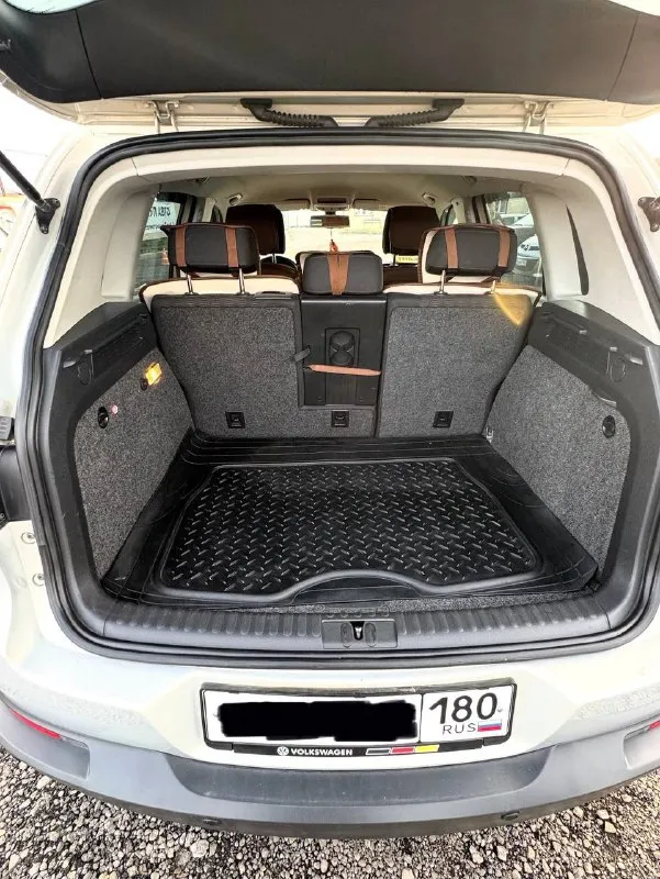 Шикарное авто🔥 цена 1420 000 рублей volkswagen тигуан / volkswagen tiguan 1 рест 2014 в родном окрасе❗️ 1.4т, новая турбина коробка автоматическая климат контроль, датчик температуры за бортом бортовой компьютер, датчик дождя, датчик света, задний парктроник с камерой заднего вида, подогрев сидений (3 режима), подогрев зеркал, мультируль, установлена магнитола, шумоизоляция. ходовая в идеальном состоянии! возможно продажа в кредит! телефон +7 📞 звоните: +7(949)3910129 - фотография - 6