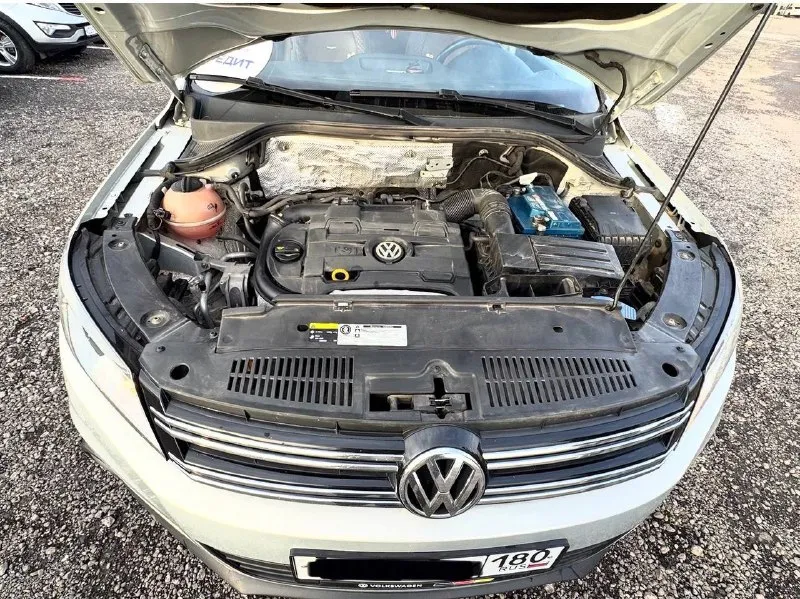 Шикарное авто🔥 цена 1420 000 рублей volkswagen тигуан / volkswagen tiguan 1 рест 2014 в родном окрасе❗️ 1.4т, новая турбина коробка автоматическая климат контроль, датчик температуры за бортом бортовой компьютер, датчик дождя, датчик света, задний парктроник с камерой заднего вида, подогрев сидений (3 режима), подогрев зеркал, мультируль, установлена магнитола, шумоизоляция. ходовая в идеальном состоянии! возможно продажа в кредит! телефон +7 📞 звоните: +7(949)3910129 - фотография - 7