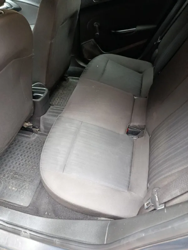 Продам opel astra j год 2013 двигатель 1.6 кпп механика пробег 161 тыс автомобиль в отличном состоянии для своих лет. без ржавчины и гнили, автомобиль весь в родной краске, без дтп, всё стекла родные включая лобовое. двигатель, кпп, ходовая на отлично, вложений не требует, сел и поехал. комплектация:abs, airbag, кондиционер(работает) эл зеркала, стеклоподъёмники, подогрев сидений. юридически чистая могу присутствовать при переоформлении в мрео цена 760 тыс. торг уместен осмотр макеевка тел +79494870938 📞 🇷🇺 звоните: +79494870938 - фотография - 6