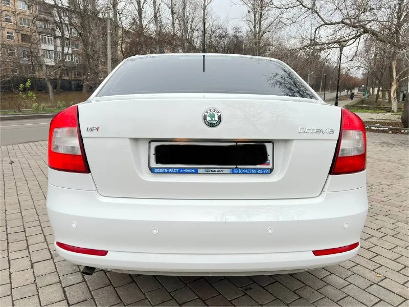 Skoda octavia 2012 года выпуска двигатель 1.6 mpi самый обычный коробка механика пробег 88000 км родного не смотаного без единого окраса любые проверки состояние нового автомобиля два ключа сигнализация с обратной с обратной связью зимняя резина все т. о проходила по регламенту цена 1 мл 200 тысяч +7 (949) 520 59 72 - фотография - 10