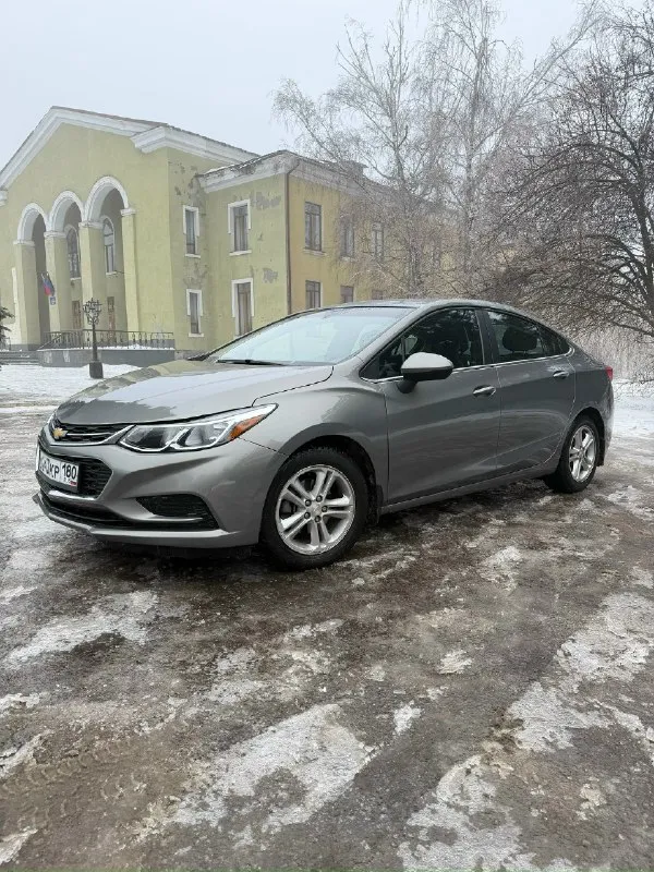 Продам chevrolet cruze 2017 года объем двигателя 1,4 турбо, едет бодро. пробег реальный, 135.000. ко... - фотография