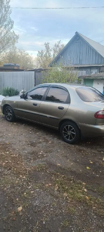 Продам ланос поляк. 2006. год 1.5 за машину не стыдно!? достойная. газ евро. зарегистрирован. сигнал... - фотография