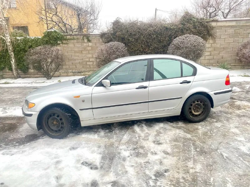 Продаю bmw e46 318i (2.0) 2004 года пробег 195.000 авто в идеальном состоянии, сейчас на штампах зима шипы, лето почти новое на родных литых дисках, автотека зеленая, по работе без нареканий, 2 владельца осмотр донецк макеевка +79494390943 670.000 рублей небольшой торг у капота 📲 tg: dimka z 📞 звоните: +7(949)4390943 - фотография - 2