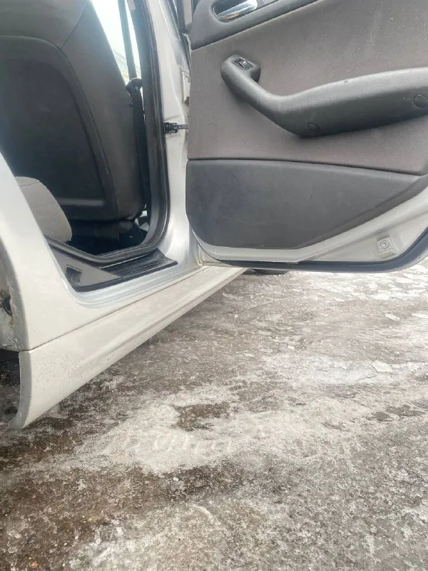 Продаю bmw e46 318i (2.0) 2004 года пробег 195.000 авто в идеальном состоянии, сейчас на штампах зима шипы, лето почти новое на родных литых дисках, автотека зеленая, по работе без нареканий, 2 владельца осмотр донецк макеевка +79494390943 670.000 рублей небольшой торг у капота 📲 tg: dimka z 📞 звоните: +7(949)4390943 - фотография - 8