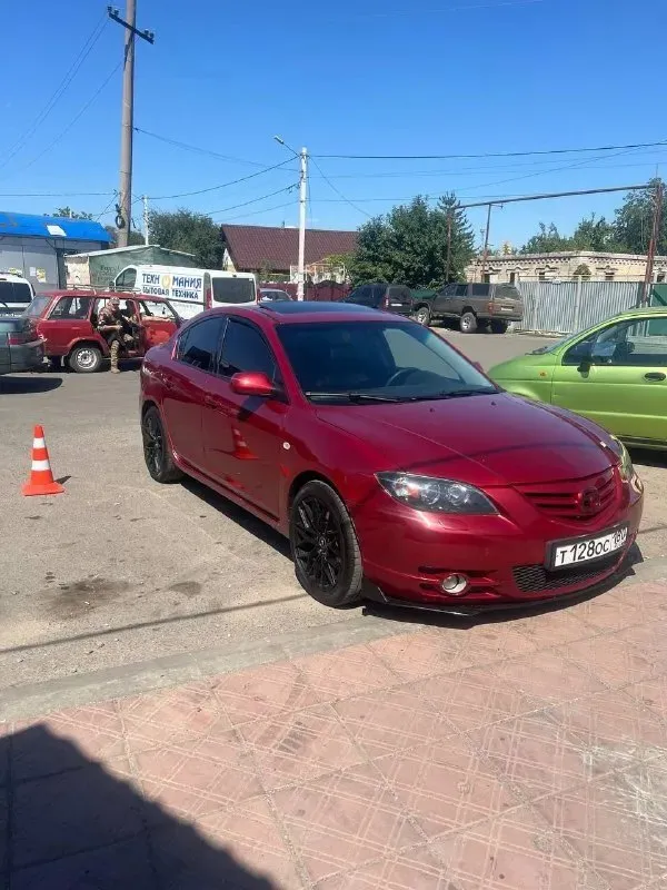 Продам mazda 3 спорт 2005 год объем двигателя 2.0 литра кпп механика поварена, покрашена и обработан... - фотография