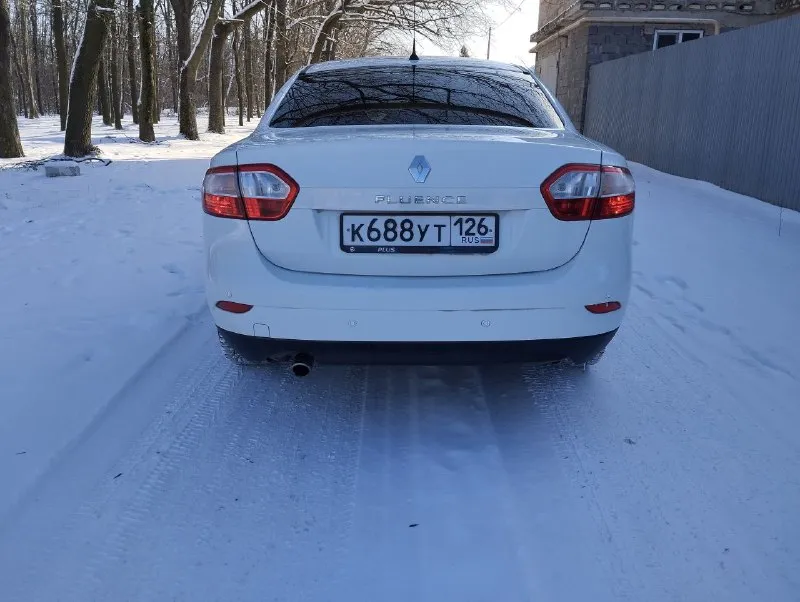 Г. макеевка! renault fluence 2010г. в, 1.6 16v, пробег 190 т. км, автомат/ климат, полностью в родном окрасе. авто обслужен - новый комплект грм с помпой, термостат с прокладкой, антифриз, фазорегулятор, новое масло в акпп, ( давления масла в акпп как в новом авто), все масла и жидкости только оригинал elf. машинка в идеальнейшем внешнем и техническом состоянии, кузов оцинкованный, даже намека на ржу нет, по технике как новая машина. по электрике всё работает, комплектация - подогрев сидений, подрулевое управление мультимедией, борт компьютер, 4 эсп, сигнализация с цз, датчики света и дождя, электро зеркала с обогревом, климат, также отличный парктроник с голосовым предупреждением о препятствии перед/зад. стекла все целые, номера вин и номер двигателя читается отлично, по документам всё полностью чисто, автотека зелёная, 2 хозяина с салона. цена 785 тысяч рублей +79496939220 - фотография - 6