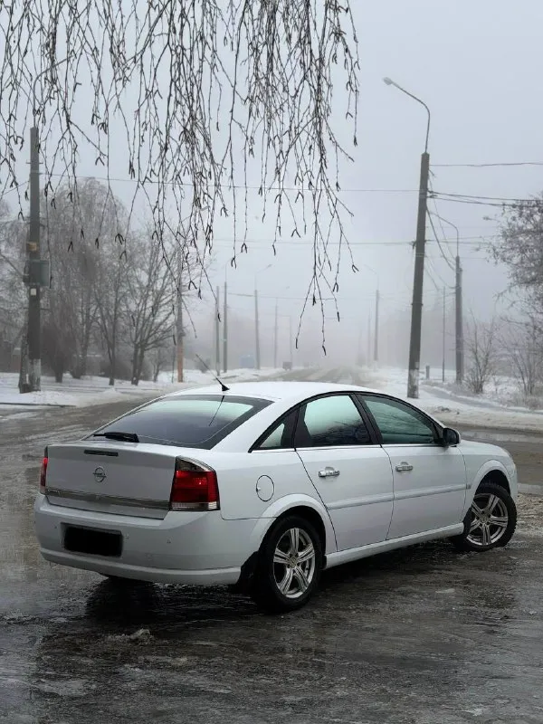 В продаже opel vectra c рестайлинг 2007 года выпуска автомобиль на надежном бензиновом моторе объемом 1.8 литра, работает без укоризненно, все расходники заменены от а до я! коробка передач обычная механика никаких вопросов к ней нет все передачи включается ничего не воет и не выбивает. отличная комплектация есть абсолютно все: двух зонный климат, подогревы сидений, кожаный салон, 4 эсп, мульти руль и тд. юридически чистая, возможен обмен и продажа в кредит! осмотр донецк цена: 630.000 ₽, торг быстрому покупателю! ☎️ +7 (949) 374-95-82 📞 звоните: +7(949)3749582 - фотография - 5