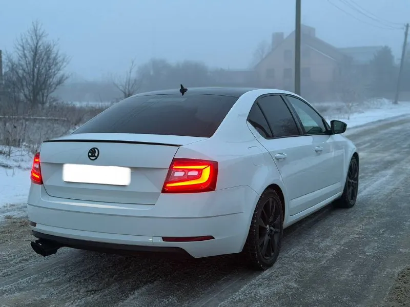 В продаже skoda octavia black edition a7 рестайлинг (2018года) - вложили более 500 тысяч рублей на доработку автомобиля - родного трассового пробега 140 тысяч километров - 1.8 t (gen 3) - коробка автомат - максимальная комплектация - автомобиль покупался у официального дилера а ростове - автомобиль в идеальном состоянии - стёкла оригинал - заводской black edition - автомобиль в заводском окрасе - премиальная музыка canton комплектaция blaсk еditiоn - черная крыша, черные боковые зеркала, легкосплавные диски тrius r17 черные, черный спойлер крышки багажника, черная рамка решетки из доработок комплектация style +допы -установлена турбина is20, интеркулер -прошита в etuners мотор + коробка -пружины -30 eibach e10-79-010-02-22 -установлен диффузор от kazan67/сделан выхлоп в глушитель46 -заменены диски с колодками ( усиленые перфорированные тормозные диски) цена 1.995.000 торг на месте рассматриваю обмен в обе стороны город шахтерск номер телефона +7 949 382 2120( есть telegram) писать лс - фотография - 3