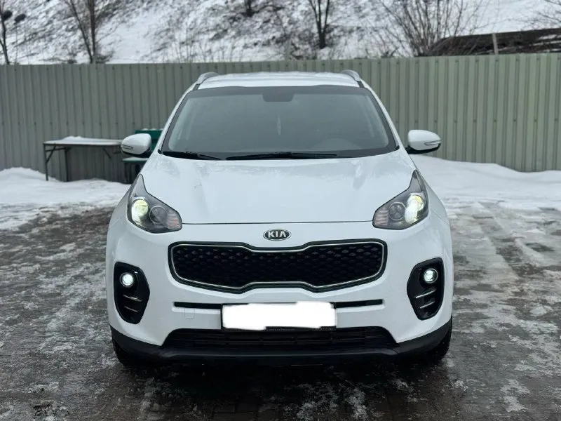 Продам kna sportage 2018 2.0автомат в идеальном состоянии без вложений 1хозяин за всю жизнь вся обслуженая мотор коробка 198.000пробега родного два комплекта ключей 4подёмника 4подогрева подогрев руля мульти руль новы блины колодки стойки автомобиль на твёрдую петерку готов к любым проверкам сигнализация авто запуском в машине не курили за машиной следили все остальные вопросы по телефону звоните в любое время !! +7949-467-65-94 цена 1.899.000₽ торг - фотография - 6