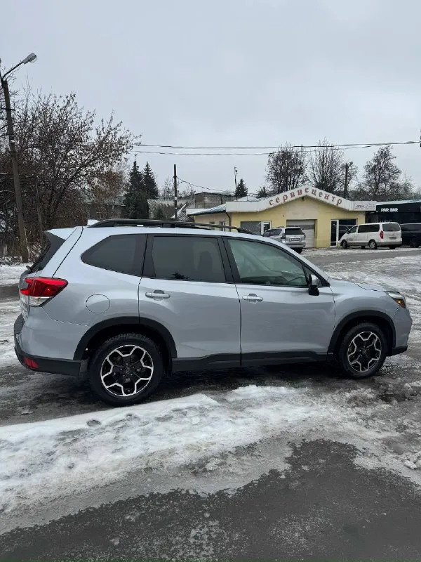 Автор: subaru forester sk 2021 г. в. , 2.5, 65 т. км, постоянный полный привод. ввезена в днр 2022 с пробегом 3 т. км. полный электропакет, система eyesight (автоматическое экстренное торможение, адаптивный круиз, подруливание), x-mode, климат-контроль, люк, автодальний, поворотные фары, автозатемнение зеркал заднего вида, подогрев и электрорегулировка сидений, подогрев зоны дворников на лобовом, большой экран на андроиде, камера заднего вида с омывайкой, беспроводная зарядка. то каждые 7 т. км. 2950 000 +7949-381-91-40.. ???наш телеграм канал [ бесплатное размещение за репост??? правила сообщества [ мы в мах [ [ 📞 звоните: +7(949)3819140 - фотография - 2