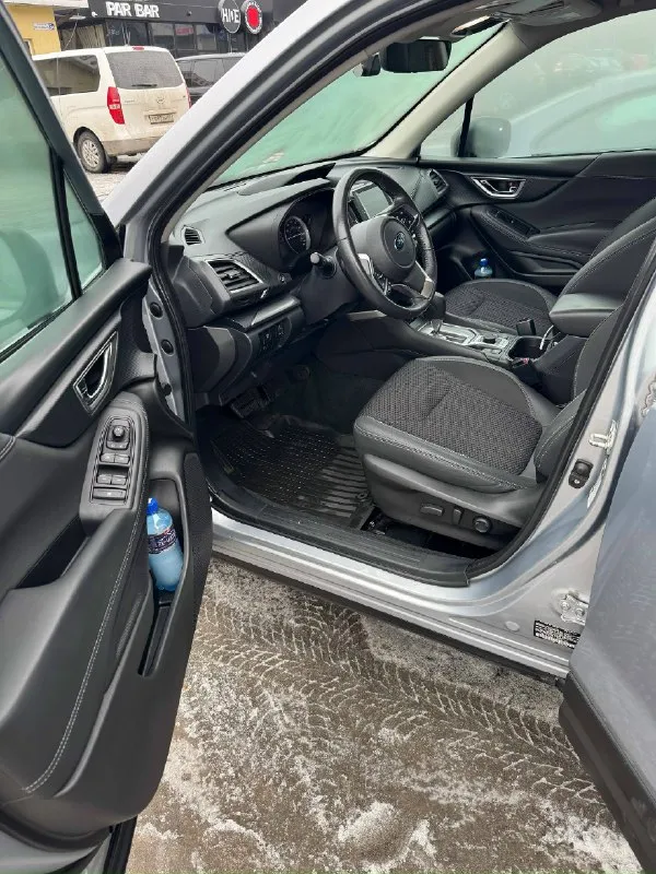 Автор: subaru forester sk 2021 г. в. , 2.5, 65 т. км, постоянный полный привод. ввезена в днр 2022 с пробегом 3 т. км. полный электропакет, система eyesight (автоматическое экстренное торможение, адаптивный круиз, подруливание), x-mode, климат-контроль, люк, автодальний, поворотные фары, автозатемнение зеркал заднего вида, подогрев и электрорегулировка сидений, подогрев зоны дворников на лобовом, большой экран на андроиде, камера заднего вида с омывайкой, беспроводная зарядка. то каждые 7 т. км. 2950 000 +7949-381-91-40.. ???наш телеграм канал [ бесплатное размещение за репост??? правила сообщества [ мы в мах [ [ 📞 звоните: +7(949)3819140 - фотография - 7