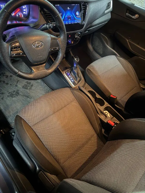 Солярис 2021 г 2 рестайлинг мотор 1,6 пробег 108 000 техника полный порядок езжу каждый день никаких такси и каршерингов несколько окрасов, но косметических цена не на долго 1280 дальше на авито 89381105969 - фотография - 3