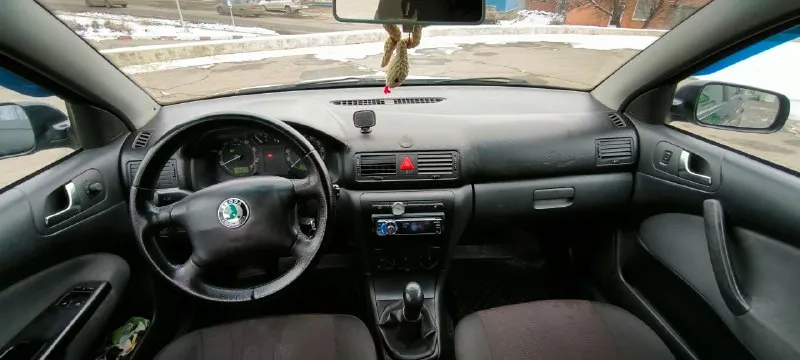 Продам автомобиль skoda тур 2008 года выпуска, объем двигателя 1.4, пробег 355т. км. (трассовый). передние стеклоподъемники с доводчиками от сигнализации. 5-ступенчатая механическая коробка передач. очень вместительный багажник. дополнительно комплект зимней резины. vin: xw8dc41ux9k007156. автотека доступна по запросу. цена: 430т. р. дмитрий +7 (949) 170-40-17 📞 звоните: +7(949)1704017 - фотография - 5