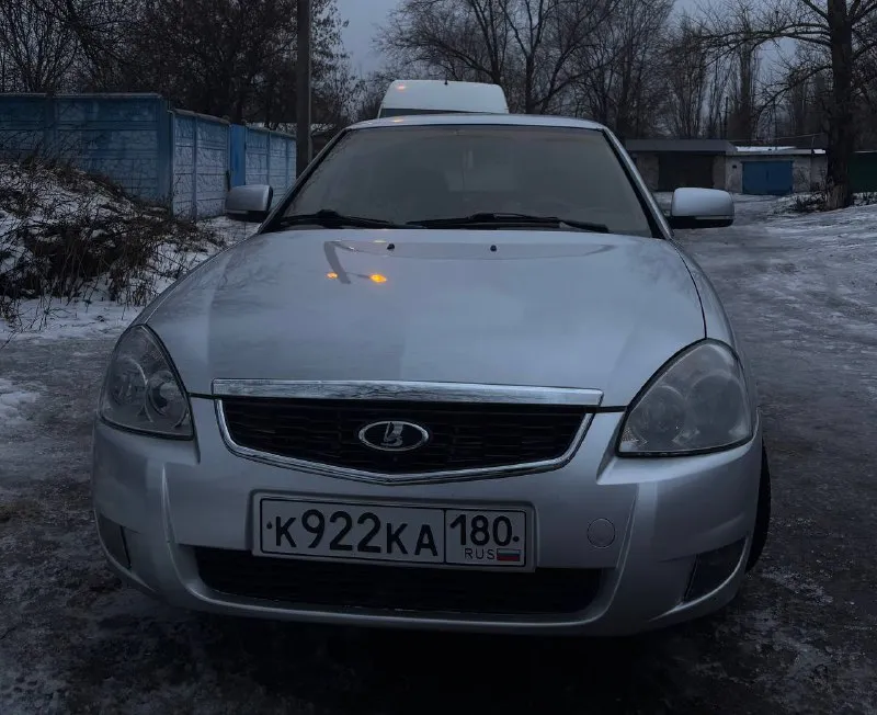 Продам живую приору от собственника. цена 390000 минимальный торг. енакиево. год 2007. двс 1.6/16 едет очень бодро, пробег 179000. эур, 2 эсп, обогрев зеркал, электро регулировка зеркал. кузов как на фото! , коробка на отлично, стаканы, днище, пороги, арки все целое без очагов коррозии, обслужена и готова к использованию. два комплекта резины. остальные вопросы по телефону +79494625904 или в лс. 📞 звоните: +7(949)4625904 - фотография - 4