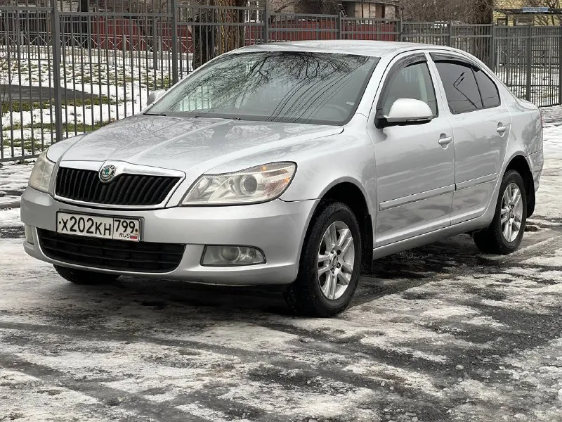Продам автомобиль, skoda octavia a5, 1.4 турбо. 2010 год, пробег 250 тыс. км, автомобиль в отличном состоянии, вложений не требует вообще, полностью обслужен, двигатель, турбина в идеальном состоянии, акпп обслужена, работает идеально, хорошая комплектация, все работает отлично, с документами полный порядок, г. мариуполь, цена 775 000 руб, рассмотрю обмен. +79494969176 - фотография - 2