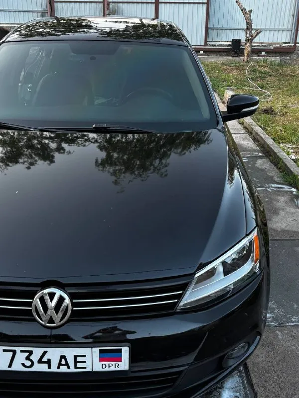 Jetta 6 2013г 210к пробег обслужена: заменены цепи колодки тормозные диски шрузы шаровые задние стойки задние развалины рычаги новые заменено масло в коробке 2 частичные замены хорошая резина зама лето отдам по договоренности дорогие bi-led модели в фарах новая тонировка в круг фильтра масла менял каждые 7к +79493903275 кирилл цена 1.2 +торг реальному покупателю 📲 tg: @magistr_077 📞 звоните: +7(949)3903275 - фотография - 2