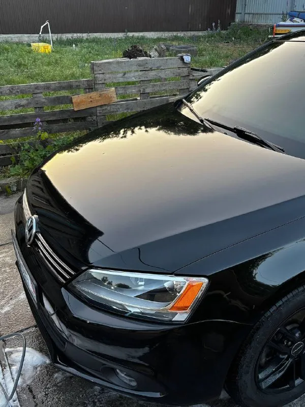 Jetta 6 2013г 210к пробег обслужена: заменены цепи колодки тормозные диски шрузы шаровые задние стойки задние развалины рычаги новые заменено масло в коробке 2 частичные замены хорошая резина зама лето отдам по договоренности дорогие bi-led модели в фарах новая тонировка в круг фильтра масла менял каждые 7к +79493903275 кирилл цена 1.2 +торг реальному покупателю 📲 tg: @magistr_077 📞 звоните: +7(949)3903275 - фотография - 3