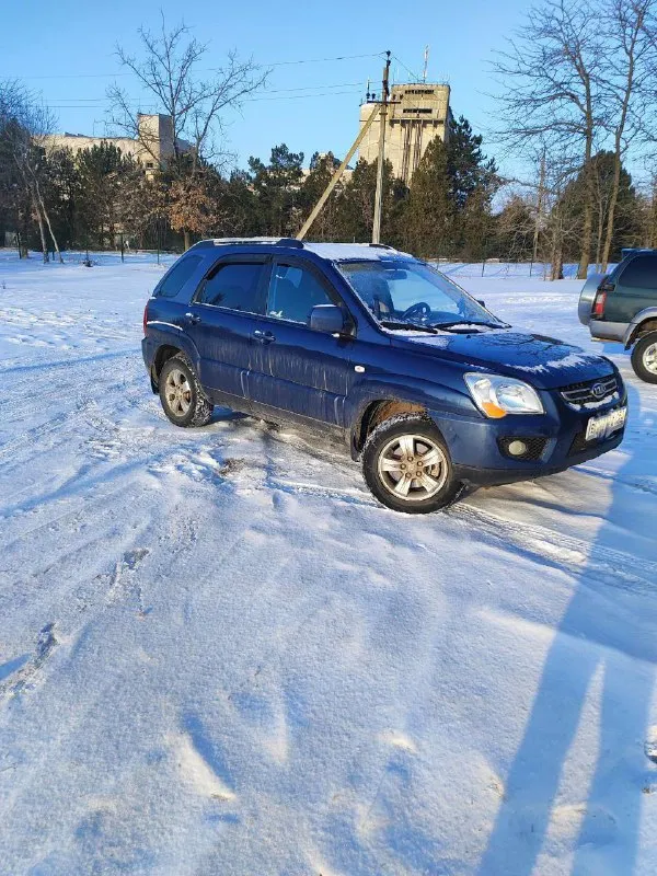 Продам kia sportage. 2009 год.
Автомобиль в отличном состоянии. Весь в заводском окрасе. Без дтп.
Все заводские стекла.
Двигатель работает отлично.
По ходовой части все перебрано, обслужено все.
Коробка в отличном состоянии.
Комплектация:климат контроль. Анти букс. 4эл стеклоподъемника. Гидро усилитель руля. Подогрев сиденьев. Подогрев заднего стекла. Abs esp, противотуманные фары, центральный замок.
Стоит сигнализация.
Имеется сервисная книжка, два ключа !
Любое переоформление. В мрэо.
Цена 950тыс. Руб торг
Все вопросы по телефону.
+79493184316 - фотография - 1