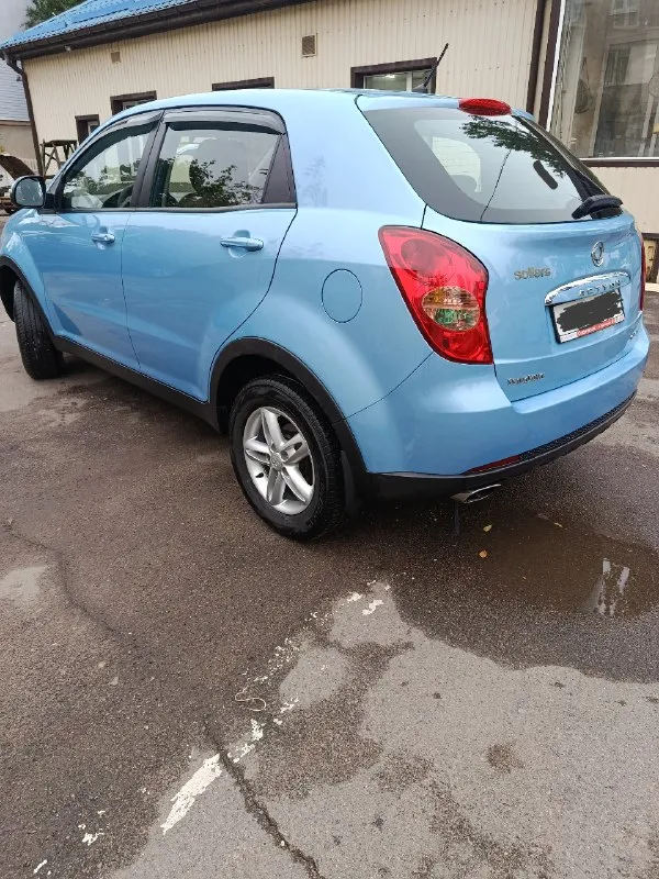 Продам ssangyong actyon год 2012 пробег 120тыс. (оригинальный) кпп 6ти ступенчатая механика двигатель 2.0 бензин автомобиль в идеальном состоянии для своих лет. без ржавчины и гнили. без дтп. все стёкла родные включая лобовое, ни один болт не крутился. автотека зелёная. два хозяина за всё время комплектация:abs, airbag, кондиционер(работает), эл. зеркала, полный эл. пакет, подогрев лобового, подогрев сидений, два комплекта колес юридически чистая, могу присутствовать при переоформлении в мрео осмотр макеевка цена 970 тыс. торг уместен тел +79494870938 📞 🇷🇺 звоните: +79494870938 - фотография - 4