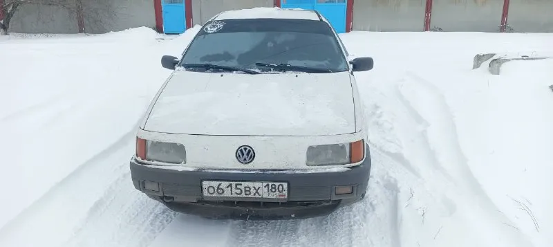 Продам volkswagen пассат б3 1990 в хорошем состоянии двигатель, кпп ходовка в идеале остальные вопросы звоните+79491028438 📲 tg: саня 📞 звоните: +7(949)1028438 - фотография - 1