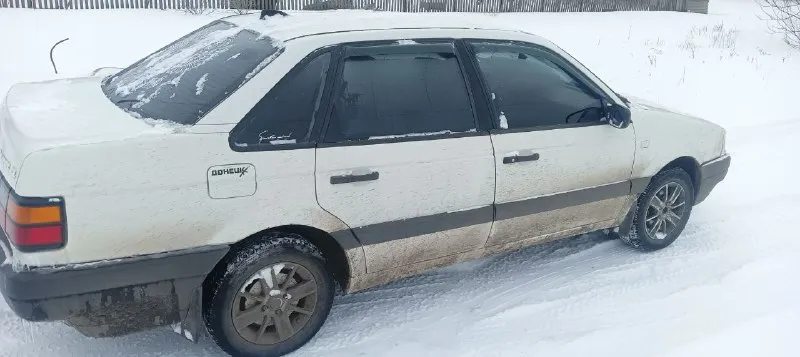 Продам volkswagen пассат б3 1990 в хорошем состоянии двигатель, кпп ходовка в идеале остальные вопросы звоните+79491028438 📲 tg: саня 📞 звоните: +7(949)1028438 - фотография - 3