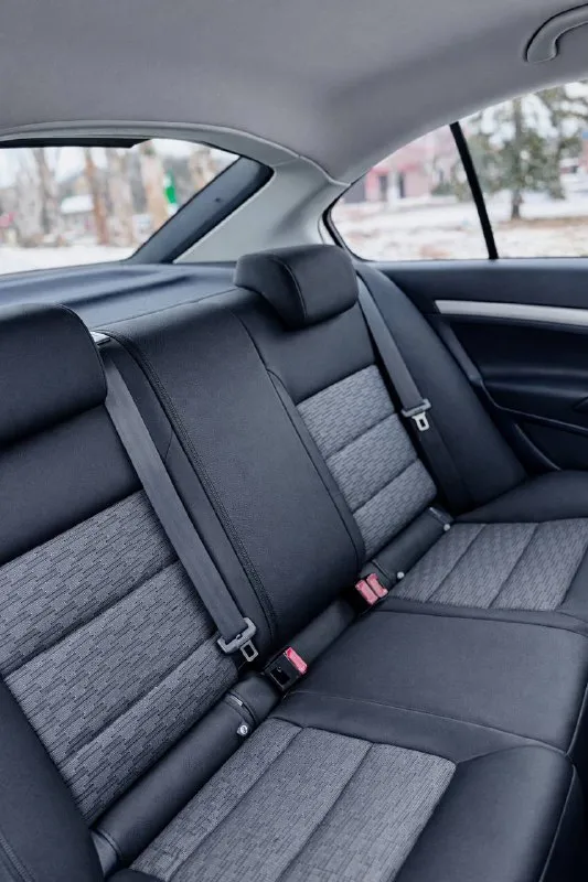 💎 skoda octavia a5 1.6 at 📅 2012 г. в. (конец 2011) 🚗 классический автомат (не робот) ⚙️ надёжный бензиновый двигатель 1.6 📊 пробег: 186 000 км состояние: ✅ без дтп кузов и салон в отличном состоянии, ухоженный автомобиль. технически полностью исправна — вложений не требует, сел и поехал. все характерные vag-болячки устранены качественно и своевременно. история: ✔️ в одной семье ✔️ чистая история ✔️ не такси, не коммерция - фотография - 8