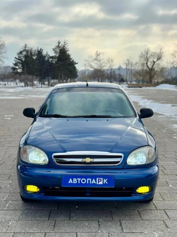 🇰🇵 chevrolet lanos 💰цена: 290 000р 🏢город: мариуполь 📅год выпуска: 2010 🧾пробег: 177 710 км. ⚙️двигатель: 1.5 ⛽топливо: бензин ⚙️кпп: механика 📞 телефон: +7-989-263-55-56 +7-949-727-41-51 +7-949-551-91-52 💾 описание: ✅ отличное техническое и внешнее состояние ✅ оригинальный пробег ✅ кузов без коррозии ✅ птс оригинал ✅ красивый цвет ✔️ кондиционер, зимняя резина на литых дисках, подушка безопасности, электростёкла, android магнитола, led птф, центральный замок, гидроусилитель руля, eva-коврики. улица шевченко 2️⃣6️⃣9️⃣ - фотография - 2