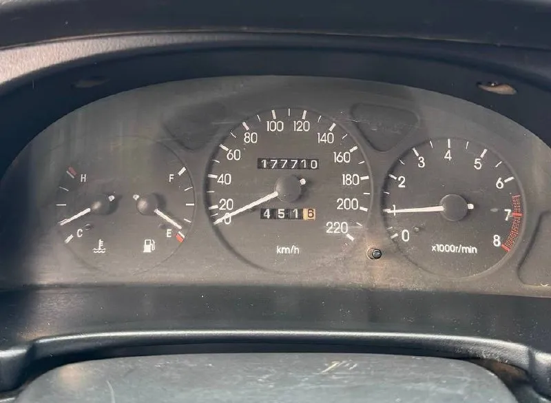 🇰🇵 chevrolet lanos 💰цена: 290 000р 🏢город: мариуполь 📅год выпуска: 2010 🧾пробег: 177 710 км. ⚙️двигатель: 1.5 ⛽топливо: бензин ⚙️кпп: механика 📞 телефон: +7-989-263-55-56 +7-949-727-41-51 +7-949-551-91-52 💾 описание: ✅ отличное техническое и внешнее состояние ✅ оригинальный пробег ✅ кузов без коррозии ✅ птс оригинал ✅ красивый цвет ✔️ кондиционер, зимняя резина на литых дисках, подушка безопасности, электростёкла, android магнитола, led птф, центральный замок, гидроусилитель руля, eva-коврики. улица шевченко 2️⃣6️⃣9️⃣ - фотография - 9