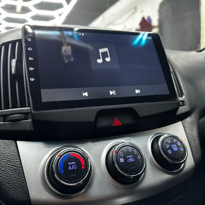 Hyundai elantra hd 2011 года автомобиль в хорошем техническом состоянии. один хозяин, вся в родном окрасе, пробег 205.000км родного! комплектация: -кондиционер (обслужен недавно); -подогревы сидений; -установлена мультимедийная система (android) с bluetooth, навигацией и т. д.; -музыка по штату с пищалками; -удобные сидения с поддержкой; -4 стеклоподъёмника, электро регулировка зеркал; -эур, abs и т. д. двигатель 1.6 (122лс. ), цепной! очень простой и надежный. масла не расходует, едет бодро. коробка полноценный автомат, поменяна 2 тыс. км назад на совершенно новую, еще 6 месяцев на гарантии! не путать с контрактной! имеется два комплекта колес зима и лето(на дисках) в хорошем состоянии. фары и кузовные детали все в родне, имеется притёртость на заднем левом крыле, на ход не влияет. на протяжении всей эксплуатации сиденья находились в чехлах. машина семейная, за последнее время была перебрана задняя ходовая часть, а именно замена всех сайлентблоков, обслужен кондиционер 📞 звоните: +7(959)1912709 - фотография - 9