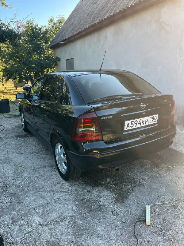 Продается автомобиль opel астра g, 2003 г. в. двигатель 1.6, 16 клапанный, оригинальный пробег 180.000 тыс. км. автомобиль в хорошем состоянии, ничего делать не нужно. новые два комплекта резины. кондиционер заправлен. оцинкованный кузов. цена 420 тыс. руб. номер телефона +79494800153 осмотр г. макеевка 📞 звоните: +7(949)4800153 - фотография - 3