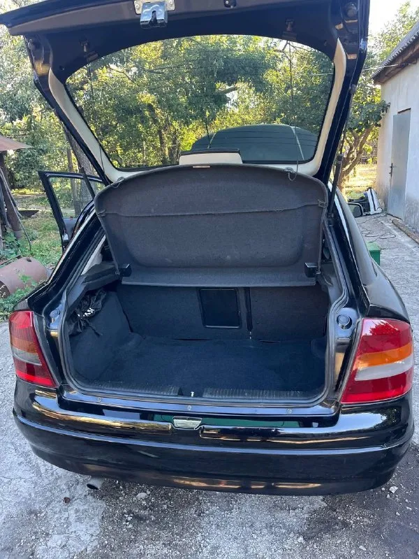 Продается автомобиль opel астра g, 2003 г. в. двигатель 1.6, 16 клапанный, оригинальный пробег 180.000 тыс. км. автомобиль в хорошем состоянии, ничего делать не нужно. новые два комплекта резины. кондиционер заправлен. оцинкованный кузов. цена 420 тыс. руб. номер телефона +79494800153 осмотр г. макеевка 📞 звоните: +7(949)4800153 - фотография - 8