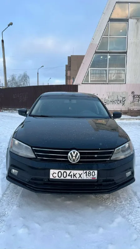 Volkswagen jetta vl 2015 г. в. продам надёжный и комфортный седан volkswagen jetta 6. автомобиль в хорошем техническом состоянии, полностью на ходу. 🔹 год выпуска: 2015 🔹 пробег: 103 000 миль 🔹 двигатель: 1.8 tsl 🔹 коробка передач: автомат 🔹 цена: 1.350 🔹 без торга 🔹 машина отлично подходит как для повседневной езды, так и для дальних поездок — комфортная, экономичная и проверенная временем модель. 📞 по всем вопросам — пишите / звоните +7949-327-68-94 📞 звоните: +7(949)3276894 - фотография - 3