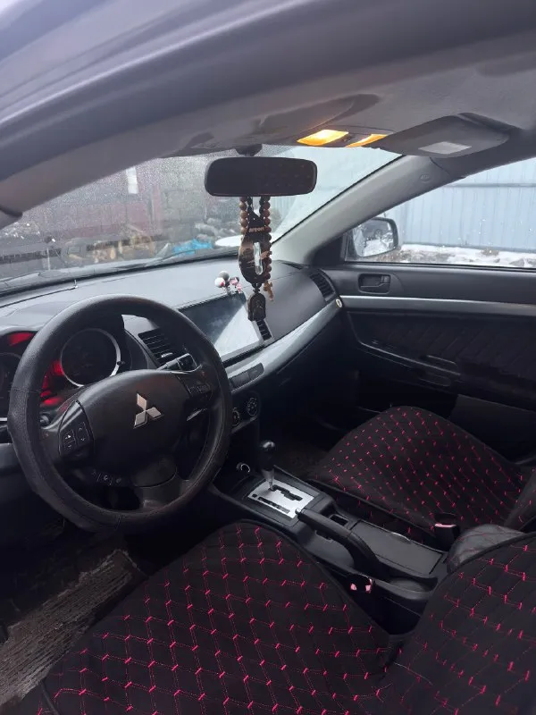 Mitsubishi lancer x rest. 2011 год, 2.0 атмосферник, 150 л. с родных /cvt (прошита stage 1) 1 020 000₽, торг у капота реальному покупателю. критиков и диванных экспертов просьба не беспокоить!!! пробег 242 тыс миль. сделана капиталка 10 т назад. коробка работает ровно машина обслужена полностью. ходовая вся в идеале замена масла каждые 6 тыс км. в машине работает все. стоит хороший свет, новые туманки новый акб климат, круиз, электро регулировка зеркал. abs, esp резина зимняя r16, лето r17 отдам в подарок с дисками музыка 2 din mekede (саб jbl) 2 усилка мультируль автозапуск starline новая версия, 2 ключа днище обработано, не гнилая от слова совсем кузов окрашен в raptor, обесшумлен. не боится царапин. готова к любым проверкам. состояние сел и поехал. в машину вложили душу. +79494690930 📞 звоните: +7(949)4690930 - фотография - 7