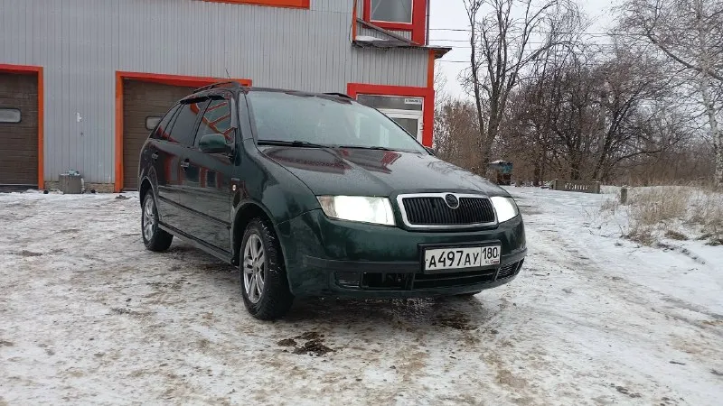 Skoda fabia 2004г. в хорошем состоянии. 1,4л. 225000т. км. едет бодро, не дымит. по ходовой в порядк... - фотография