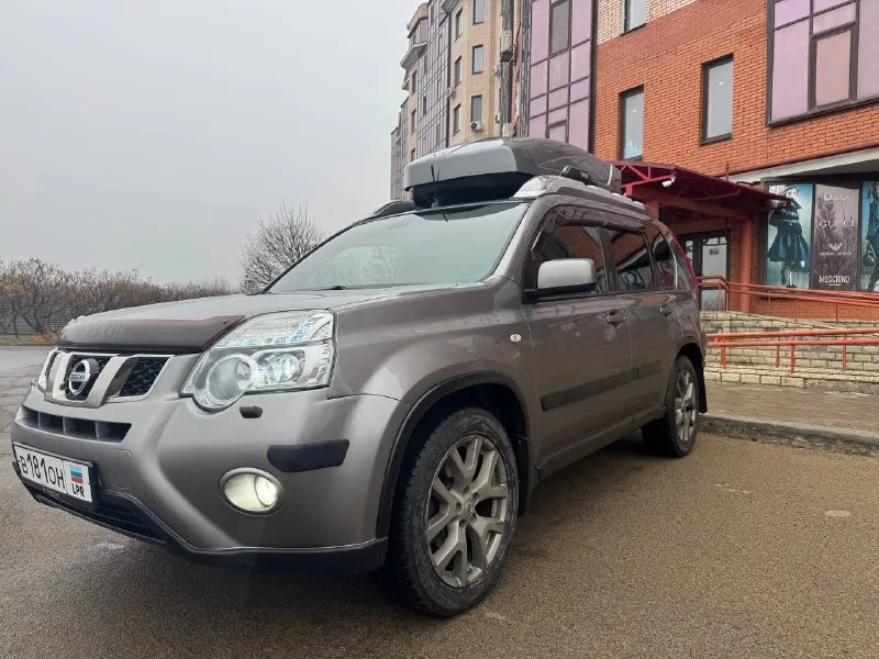 Продам свой nissan x-trail. автомобиль был куплен у официального дилера. машина в отличном состоянии, полностью обслужена и ухоженна. панорамная крыша, подключаемый полный привод, круиз контроль, мультируль, подогрев сидений, кожаный салон, съемный фар коп, климат контроль. в салоне не курили, в наличии сервисная книга. не большой торг у капота! цена 1570000 руб. пробег 180 000км. машина конец 2012 года. +7 959 141 0517 юра 📞 звоните: +7(959)1410517 - фотография - 3