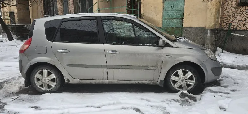Продам renault scenic 2 2004.была завезена из-за границы. документы в порядке. пробег 239тыс. авто с самым надёжным и простым мотором 1.6 к4м. масло от замены до замены не берет вообще! стекла все родные, включая атермальное лобовое. сделал самодельную панель под андроид магнитолу. родная консоль осталась. климат работает на ура. сидения isofix. стоит отличная зимняя резина continental r16,покупалась в прошлом году, на родных дисках. есть и летняя резина. машина не гнилая. днище в идеале. по кузову присутствуют мелкие недочёты. но для своего года она в хорошем состоянии. по ходовке делать ничего не нужно. цена 600000 р. тел +79591103794 📞 звоните: +7(959)1103794 - фотография - 2