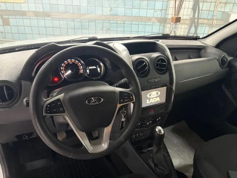 Продам лада ларгус 2022 год кондиционер музыка автозапуск камера заднего вида подогрев сидений мульти руль круиз контроль 2 ключа я хозяин оформлен автомобиль на мне пробег 130 тысяч цена 1🍋200 торг возможен обмен +79494407569 - фотография - 9