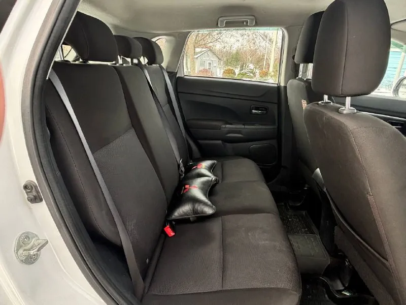 Продам mitsubishi asx, 2011 года выпуска, объём двигателя 1.6 117 л. с, 184.000 пробега родной!, коробка механика(самая надёжная связка в линейке), 2 хозяин. автомобиль в идеальном состоянии как внешне так и техническом состоянии, без вложений от слова совсем!, по кузову рыжиков, и вздутий нет, мотор коробка 5+, машина полностью обслужена от а до я, ходовая часть, масла, фильтра, недавно были обслужены, салон в превосходном виде, работает по авто абсолютно все работает. комплектация: бортовой компьютер, подогрев сидений, кондиционер, электро зеркала, мультимедиа даработнная с хорошим звуком, камера заднего вида, 4 эл-стекподъемника, обогрев заднего стекла, обогрев зеркал, складывание зеркал, складывание сидений, комфортный багажник, имеется абсолютно все для комфортного вождения. очень надёжный японский красовер, комфортабельный и вместительный, по документам чистый, любой вид оформления. по запросу скину видео обзор. цена 1.030.000 +7949564-47-36 +7(949)693-58-50 - фотография - 9