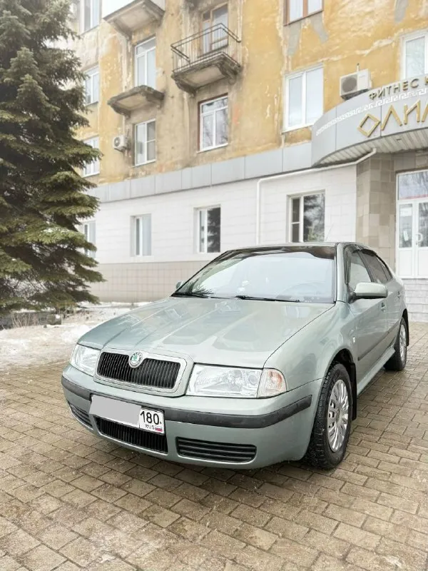 Продам skoda octavia tour лифтбек 2005 год выпуска. двигатель: 2.0 бензин (aqy) коробка: механика. а... - фотография