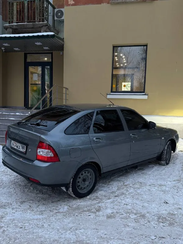 Продам lada priora 2013 год автомобиль в идеальнейшим состоянии!!! я второй хозяин за всё время родной пробег 132тыс вся в родном окрасе без дтп! без сколов и тд хранилась в теплом гараже! в машину вложено душа и много денег! переодета в приора 2 родные бампера и стопы имеются выхлоп субару саунд полная трасса хорошая акустика буфер усилитель и тд везде led лампы фсо два этажа сигнализация с автозапуском зима новая и многое другое! цена 500 тыс руб срочно!! +7 (949) 532-36-51 если не дозвонитесь пишите в telegram - фотография - 8