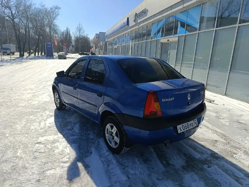 Продам renault логан 2008г. , объем 1.6. комплектация - кондиционер, abs, гур. пробег - 270000 км. , собственник(третий владелец). автомобиль полностью обслужен. новый комплект грм(с помпой). новые радиаторы кондиционера и охлаждения. установленны новые тормозные диски, суппорта, колодки. заменены вкруг амортизаторы и пружины. новая выхлопная трасса. стоит сигнализация с автозапуском. установлен руль логан 2 была произведена обработка днища и покрытие порогов гравитексом с покраской. машина на ходу, сел поехал. цена-350 тысяч рублей. обращаться по телефону +79494046741 город донецк 📞 звоните: +7(949)4046741 - фотография - 2