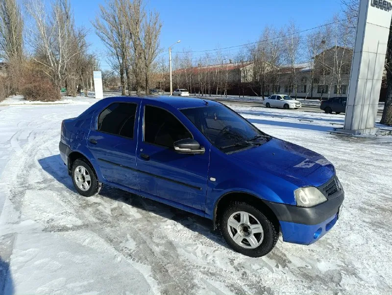 Продам renault логан 2008г. , объем 1.6. комплектация - кондиционер, abs, гур. пробег - 270000 км. , собственник(третий владелец). автомобиль полностью обслужен. новый комплект грм(с помпой). новые радиаторы кондиционера и охлаждения. установленны новые тормозные диски, суппорта, колодки. заменены вкруг амортизаторы и пружины. новая выхлопная трасса. стоит сигнализация с автозапуском. установлен руль логан 2 была произведена обработка днища и покрытие порогов гравитексом с покраской. машина на ходу, сел поехал. цена-350 тысяч рублей. обращаться по телефону +79494046741 город донецк 📞 звоните: +7(949)4046741 - фотография - 4