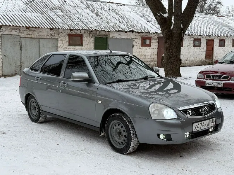 Продам lada priora 2013 год автомобиль в идеальнейшим состоянии!!! я второй хозяин за всё время родной пробег 132тыс вся в родном окрасе без дтп! без сколов и тд хранилась в теплом гараже! в машину вложено душа и много денег! переодета в приора 2 родные бампера и стопы имеются выхлоп субару саунд полная трасса хорошая акустика буфер усилитель и тд везде led лампы фсо два этажа сигнализация с автозапуском зима новая и многое другое! цена 500 тыс руб срочно!! +7 (949) 532-36-51 если не дозвонитесь пишите в telegram +79496208155 харцызск - фотография - 3