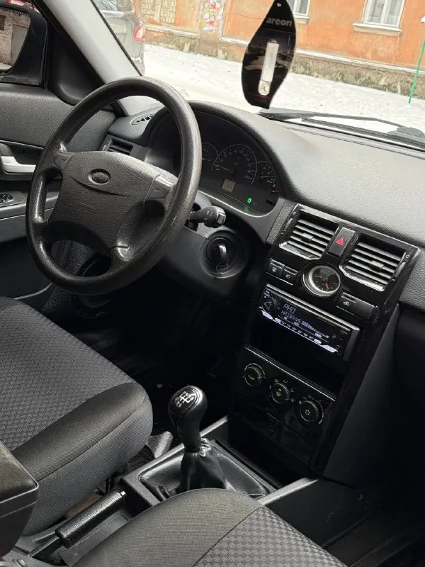 Продам lada priora 2013 год автомобиль в идеальнейшим состоянии!!! я второй хозяин за всё время родной пробег 132тыс вся в родном окрасе без дтп! без сколов и тд хранилась в теплом гараже! в машину вложено душа и много денег! переодета в приора 2 родные бампера и стопы имеются выхлоп субару саунд полная трасса хорошая акустика буфер усилитель и тд везде led лампы фсо два этажа сигнализация с автозапуском зима новая и многое другое! цена 500 тыс руб срочно!! +7 (949) 532-36-51 если не дозвонитесь пишите в telegram +79496208155 харцызск - фотография - 9