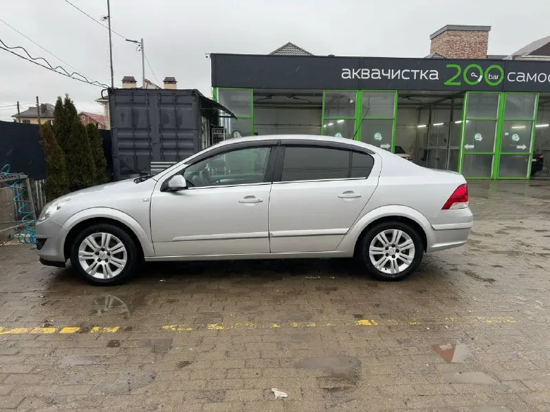 Продам opel astra h. 2008 г. в. мотор 1.6 бензин (115л. с. ), коробка механика. комплектация cosmo.... - фотография