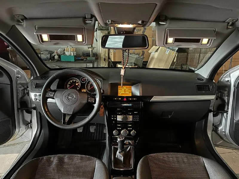 Продам opel astra h. 2008 г. в. мотор 1.6 бензин (115л. с. ), коробка механика. комплектация cosmo. находится в краснодаре. установлено 4 го поколения. два комплекта резины телефон: +79953205225 telegram: +79493124530 📞 звоните: +7(949)3124530 - фотография - 6