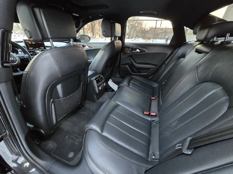 Audi a6 sline 3.0 tfsi, коробка zf8hp, 2012 г. в. 179000 км. безключевой доступ, подогрев вентиляция сидений, датчики слепых зон, эл. люк, диодная оптика, диски r 20 ( 2 комплекта резины) предмаксимальная комплектация, обслужена в отличном техническом и кузовом состоянии подробнее по телефону +79493566908. 2100000 руб 📞 звоните: +7(949)3566908 - фотография - 7