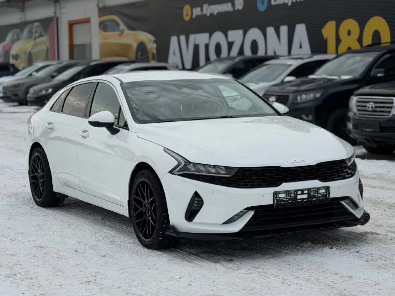 🚙Марка: kia k5
⚙️Двигатель 2.0л
⛽️Вид топлива:бензин
📅Год выпуска:  2021  год 
💴Цена: 2.100.000₽
📝:Описание
• Антиблокировочная система
• Антипробуксовочная система
• Система помощи при экстренном торможении
• Датчик давления в шинах
• Подушки безопасности водителя с защитой коленей
• Подушки безопасности пассажира
• Боковые передние подушки безопасности
• Иммобилайзер
• Бортовой компьютер
• Круиз-контроль
• Датчик света
• Датчик дождя
• Запуск двигателя с кнопки
• Система доступа без ключа
• Электрорегулировка сиденья водителя
• Электростеклоподъемники передние и задние
• Электропривод зеркал
• Климат-контроль
• Подогрев сидений водителя, пассажира и задних пассажиров
• Подогрев руля
• Обогрев зеркал
• Обогрев лобового стекла
• Мультифункциональное рулевое колесо
• Беспроводная зарядка для телефона
• Кожаная обивка салона
• Отделка кожей рычага кпп
• Передний центральный подлокотник
📍•Город мариуполь
Ул куприна 10
📞 🇷🇺 Звоните:
+7-949-4999-180
+7-949-5000-980 - фотография - 3
