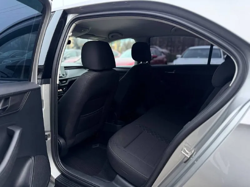 🚗🅰️🅰️🅰️ 🚘марка: škoda rapid ⚙️двигатель: 1.6 ⛽️ топливо:бензин 📅год выпуска: 2020 📦кпп:механика 💴цена: 1.530.000₽ 📱номер телефона: +7-949-4999-180 +7-949-5000-980 📝описание: - климат контроль - 4 эл стеклоподъемники -эл регулировки зеркал -парктроники -мульти руль -сидения с боковой поддержкой -подогревы сидений -акустика аux usb автомобиль в отличном состоянии вложений не требует авто полностью обслужено 📍•город мариуполь ул куприна 10 • 📞 🇷🇺 звоните: +7-949-4999-180 +7-949-5000-980 - фотография - 9